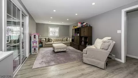 84 Brandon Ave, Wayne, NJ 07470 photo 17