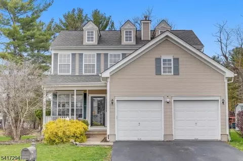 23 Musky Ridge Dr, Hackettstown, NJ 07840