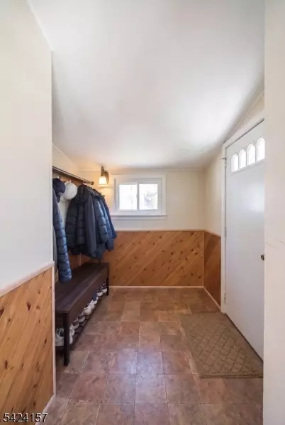 10 Lake Trl E, Wayne, NJ 07470 photo 3