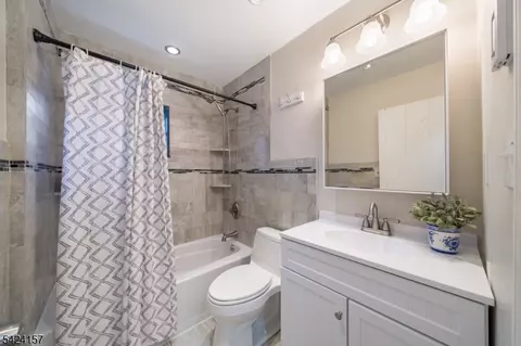 10 Lake Trl E, Wayne, NJ 07470 photo 21