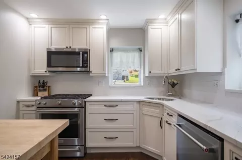 10 Lake Trl E, Wayne, NJ 07470 photo 10