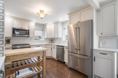 10 Lake Trl E, Wayne, NJ 07470 photo 11