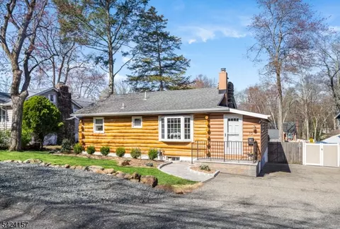 10 Lake Trl E, Wayne, NJ 07470