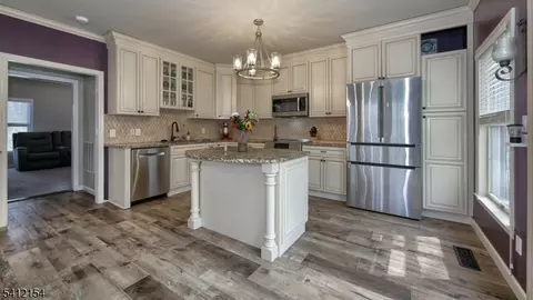 99 Beech Ter, Wayne, NJ 07470 photo 9
