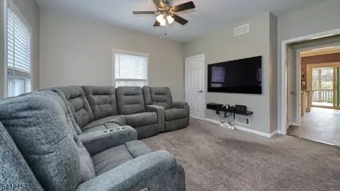 99 Beech Ter, Wayne, NJ 07470 photo 13