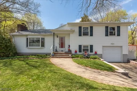 58 Wilson Rd, Somerset, NJ 08873
