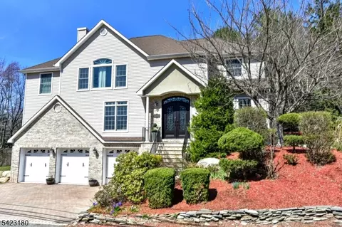 1 Kingsland Rd, Boonton, NJ 07005