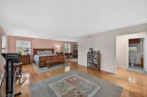 7 Chicopee Dr, Wayne, NJ 07470 photo 23