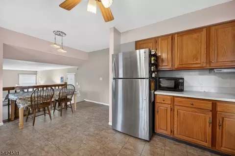 7 Chicopee Dr, Wayne, NJ 07470 photo 12