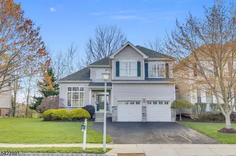 33 Pony Ln, Flemington, NJ 08822