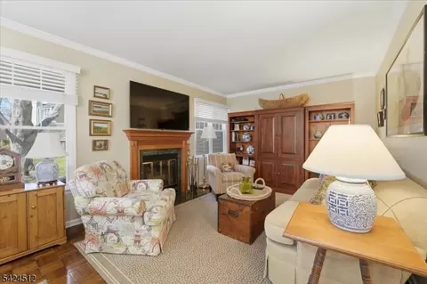 33 Eton Ct, Bedminster, NJ 07921 photo 13