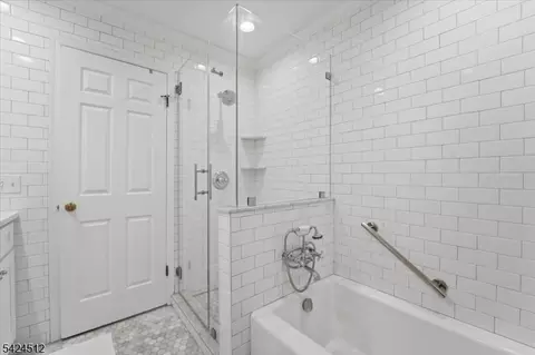 33 Eton Ct, Bedminster, NJ 07921 photo 23