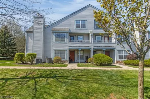 2204 Vroom Dr, Bridgewater, NJ 08807