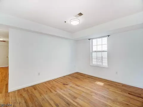 54-56 Bragaw Ave #3, Newark, NJ 07112