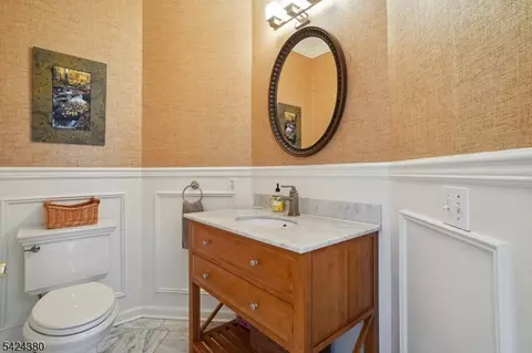 Bath - 13 Obrien Ct, Bedminster, NJ 07921 photo 1 of 6