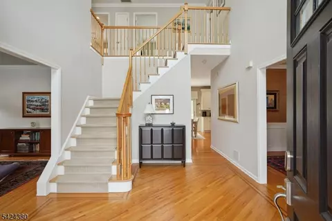 Entry Way - 13 Obrien Ct, Bedminster, NJ 07921 photo 1 of 3