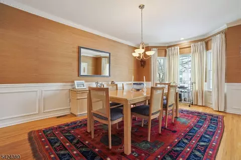 Dining - 13 Obrien Ct, Bedminster, NJ 07921 photo 3 of 4