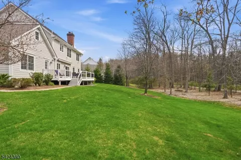 Exterior - 13 Obrien Ct, Bedminster, NJ 07921 photo 5 of 6