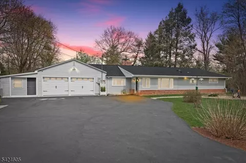 1590 Valley Rd, Millington, NJ 07946