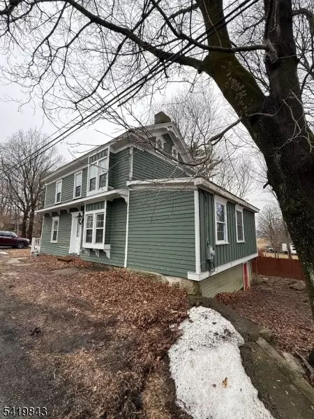 Exterior - 2 Barkers Mill Rd, Hackettstown, NJ 07840 photo 2 of 3