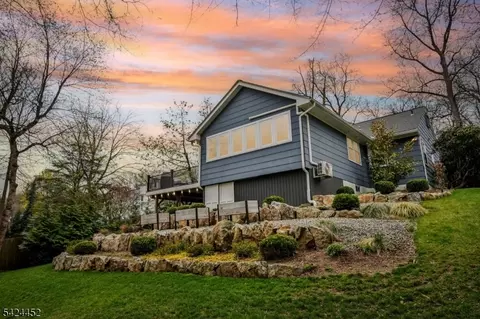 589 Highland Ave, Montclair, NJ 07043 photo 48