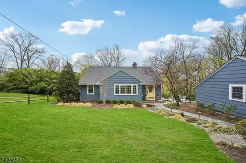 589 Highland Ave, Montclair, NJ 07043 photo 4