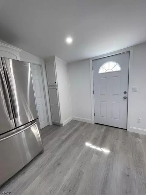 10 3rd St, Wayne, NJ 07470 photo 5