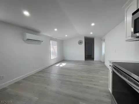 10 3rd St, Wayne, NJ 07470 photo 4