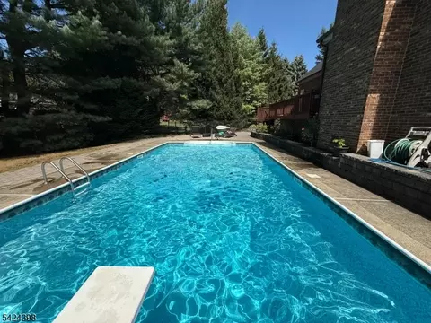 8 Danielle Dr, Wayne, NJ 07470 photo 40