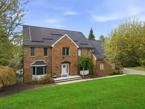 8 Danielle Dr, Wayne, NJ 07470 photo 38