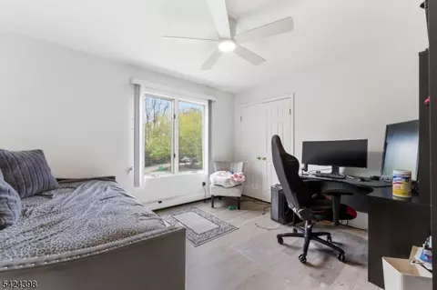 8 Danielle Dr, Wayne, NJ 07470 photo 22