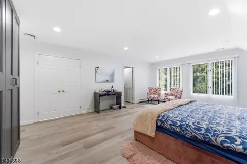 8 Danielle Dr, Wayne, NJ 07470 photo 34