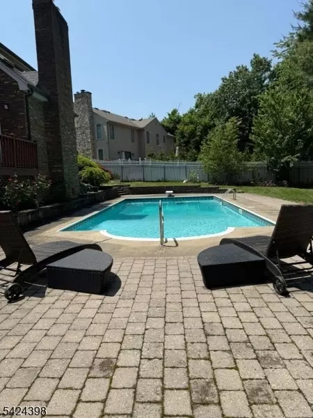8 Danielle Dr, Wayne, NJ 07470 photo 39