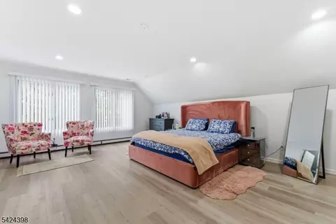 8 Danielle Dr, Wayne, NJ 07470 photo 31