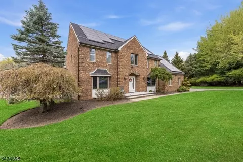 8 Danielle Dr, Wayne, NJ 07470 photo 37