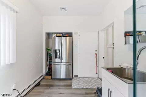 8 Danielle Dr, Wayne, NJ 07470 photo 20