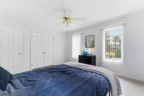 8 Danielle Dr, Wayne, NJ 07470 photo 24