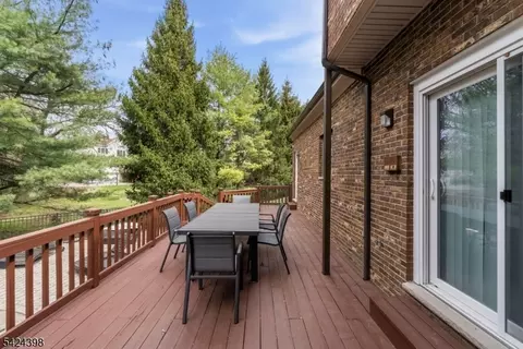 8 Danielle Dr, Wayne, NJ 07470 photo 36