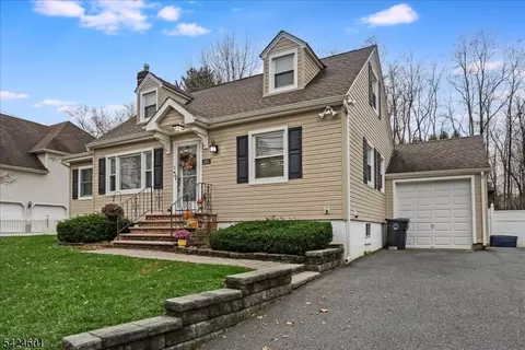 141 Park Ave, Whippany, NJ 07981