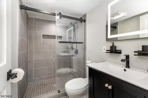 59 Laauwe Ave, Wayne, NJ 07470 photo 32