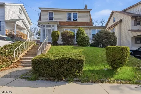 819-821 Lyons Ave, Irvington, NJ 07111
