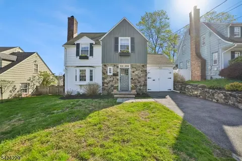 44 Pine St, West Orange, NJ 07052