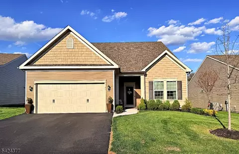 71 Sullivan Rd, Flemington, NJ 08822