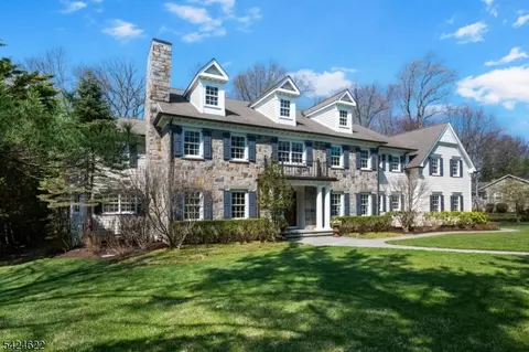 76 Pine Way, New Providence, NJ 07974