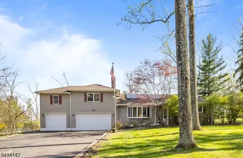 29 Leffler Hill Rd, Flemington, NJ 08822