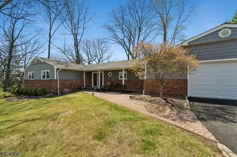 63 Blanchard Rd, South Orange Village, NJ 07079