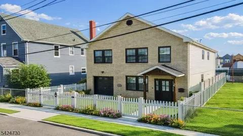134 Union St, Carteret, NJ 07008