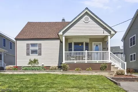 63 Coldevin Rd, Clark, NJ 07066