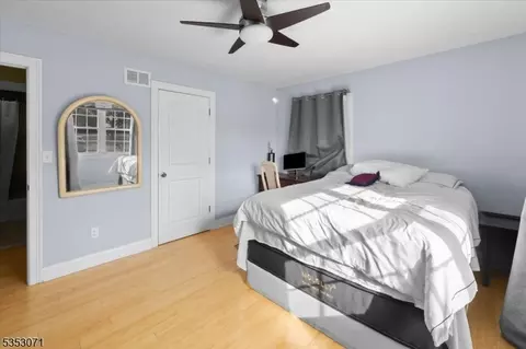 Bedroom - 35 E Ridgewood Ave, Paramus, NJ 07652 photo 6 of 7