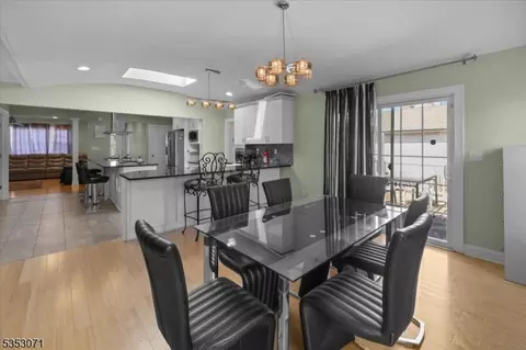 Dining - 35 E Ridgewood Ave, Paramus, NJ 07652 photo 2 of 3
